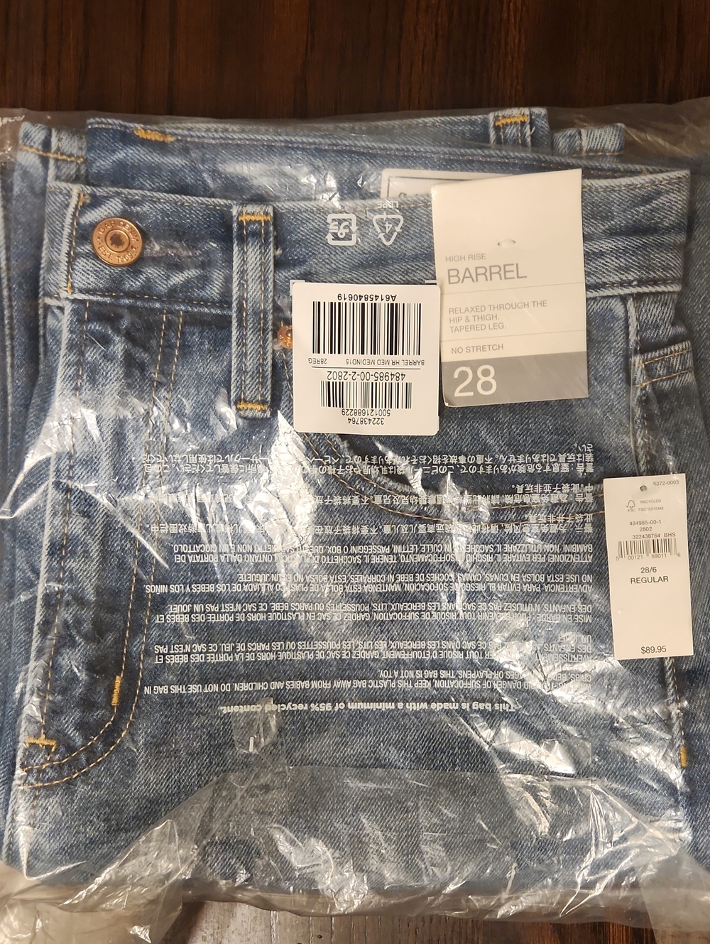 NWT Gap Women's High-Rise Barrel Jeans, Size 28